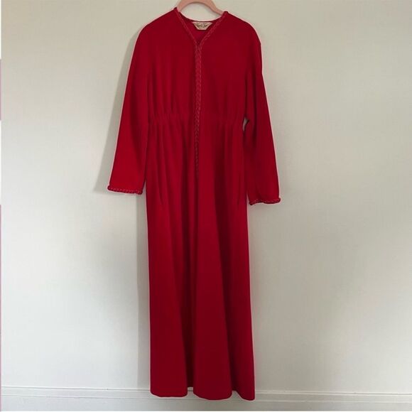 Vintage Vanity Fair Velour Maxi Ruby Dressing Gown Niightgown - Picture 3 of 11